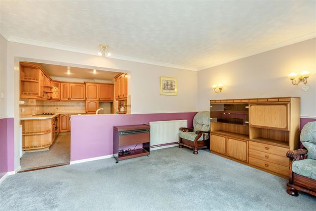 9, Pembroke Road, Maidstone photo 4