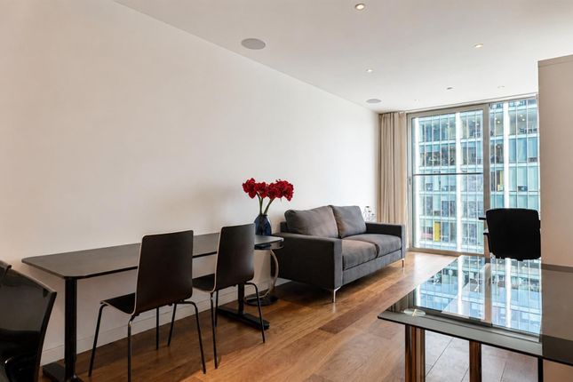3005, The Heron Building, City photo 5