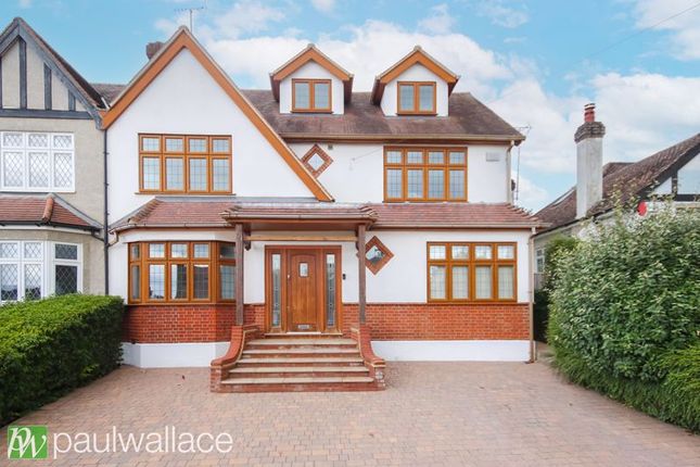 Thumbnail Detached house for sale in Hill Rise, Cuffley, Potters Bar