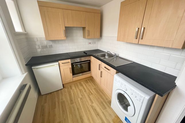 Flat to rent in Bute Street, Luton