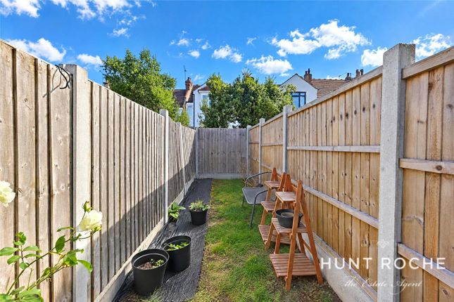 32A,, Torquay Drive, Essex photo 4