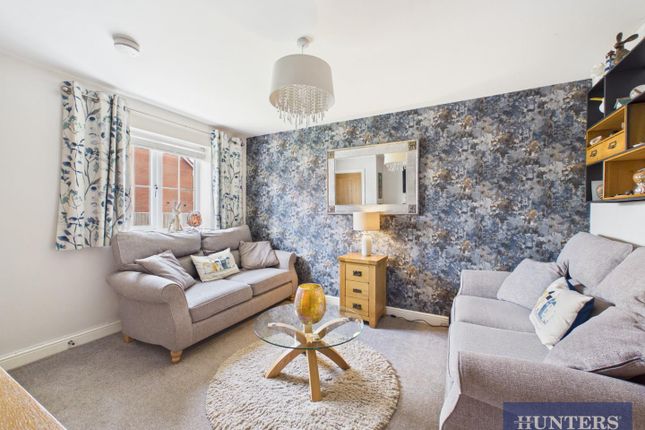 9, Sixton Place, Filey photo 4
