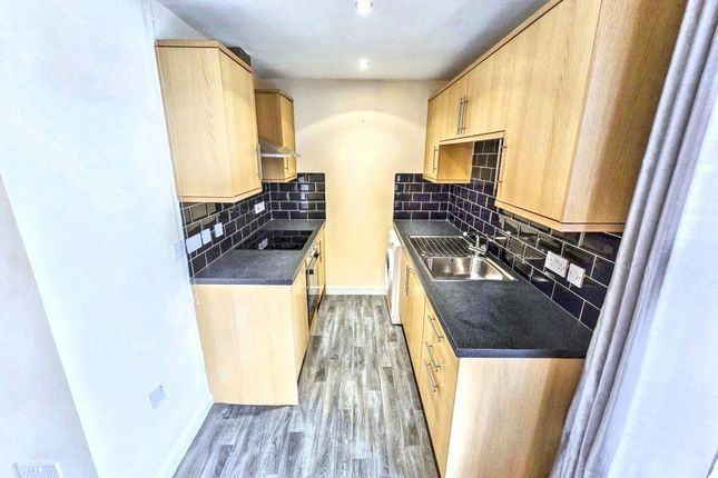 Flat 4, Priestpopple, Hexham photo 3