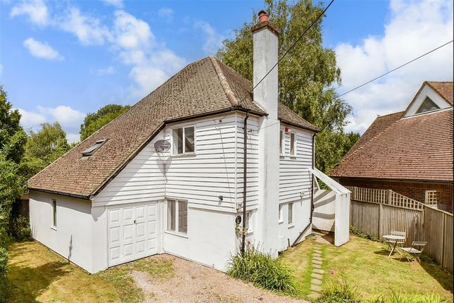 3-bed detached on Teddars Leas Road Etchinghill, Folkestone, £400,000