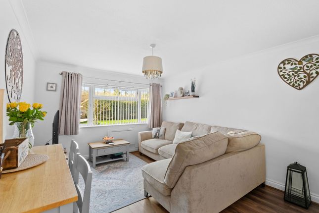Russetts,2, Tadworth Street, Tadworth photo 2