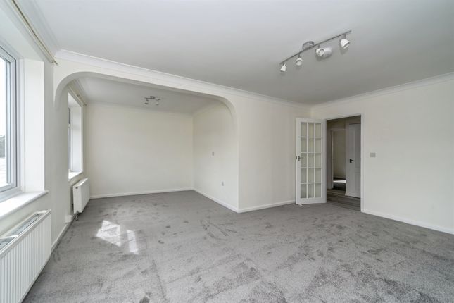 13, Orwell Close, Bedford photo 3