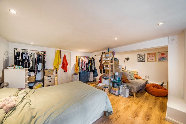 25A Jerningham Road, London photo 4