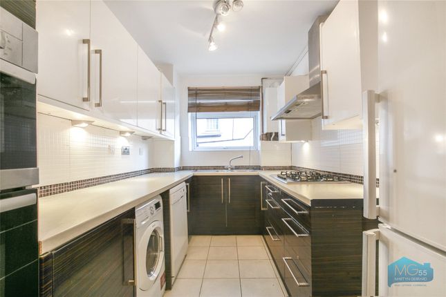Thumbnail Flat to rent in Bounds Green Road, London