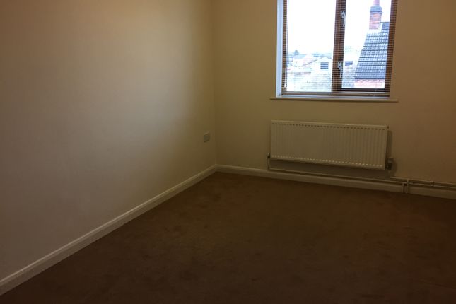 12, Shearers Court, Loughborough photo 4