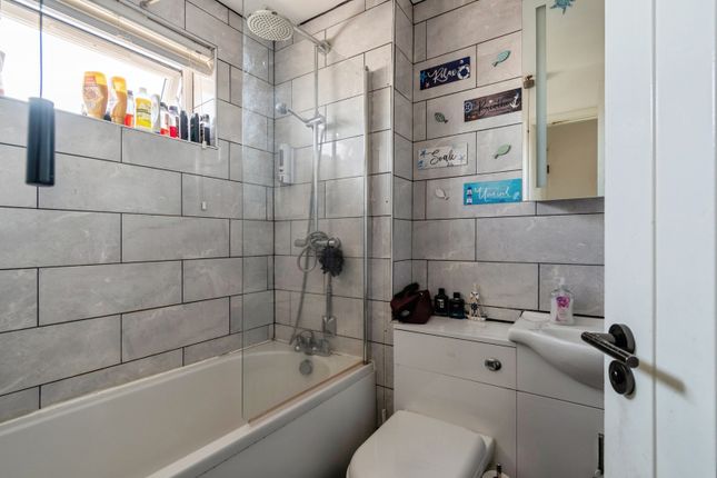 41, Gatcombe Drive, Bristol photo 3