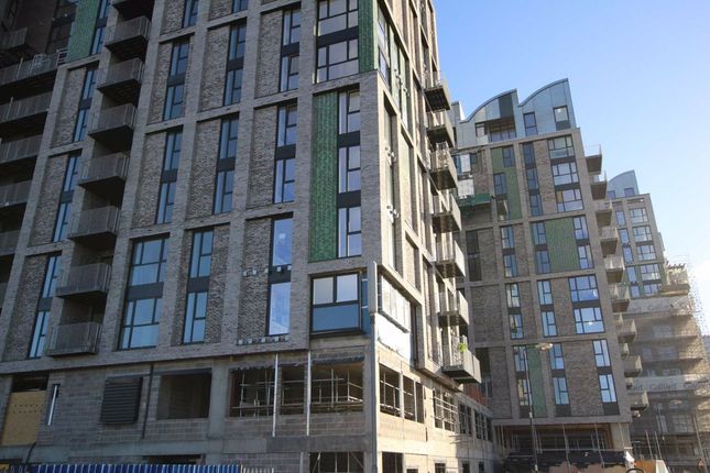 1 Bed Flat To Rent In Caxton Street North London E16 Zoopla