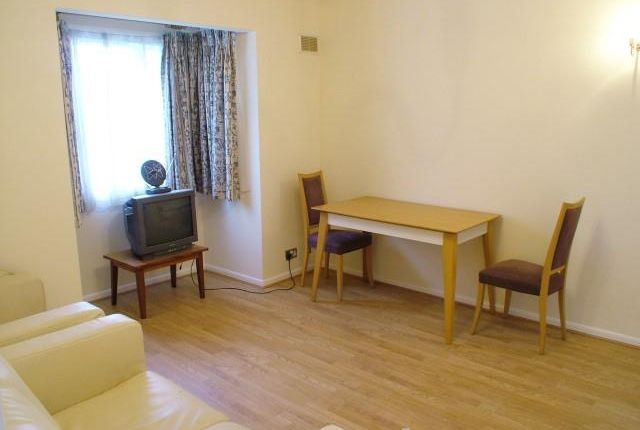 Thumbnail Flat to rent in Curtis Drive, Acton