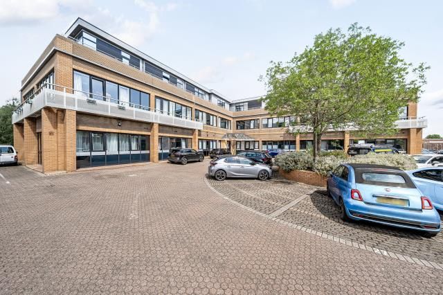 1-bed flat on Flat 19 Weir House,, Overbridge Square, Newbury, £158,000