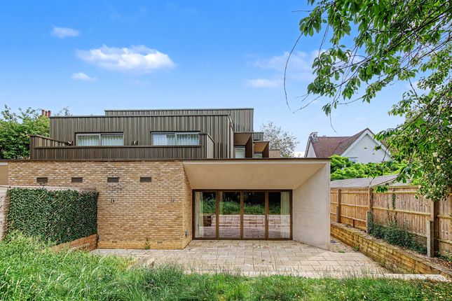 2 Glade House, Oxford photo 2