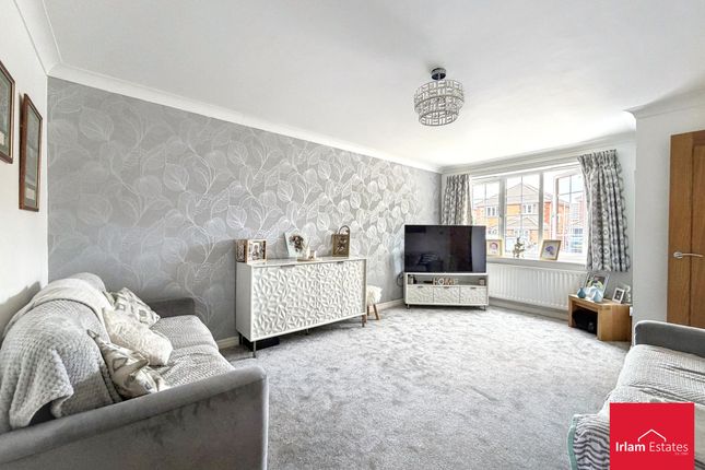 8 Buttermill Close, Manchester photo 3