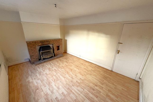 11, Grays Close, Corby photo 3