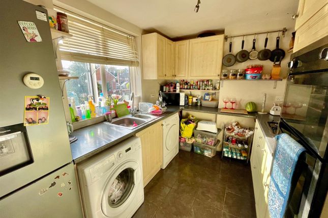 Flat for sale in Chace Avenue, Potters Bar