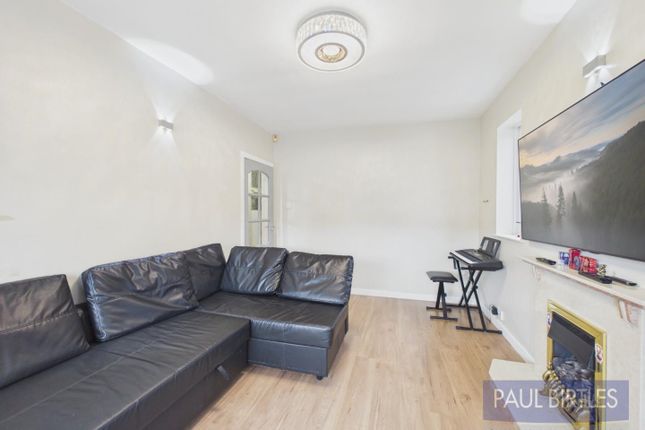 22, Balmoral Road, Trafford photo 4
