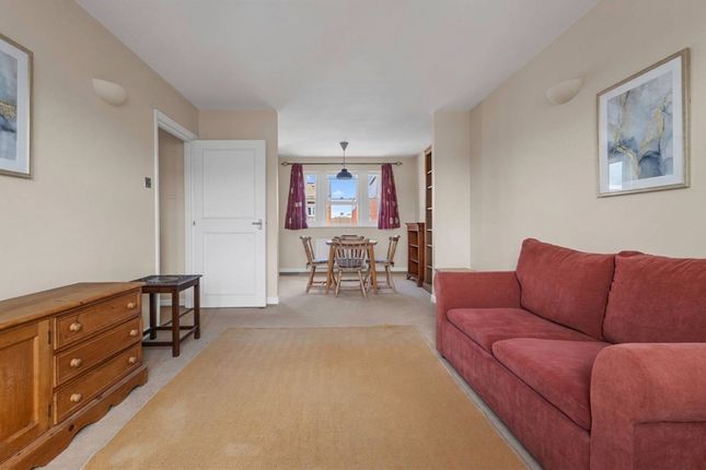 Flat 8, Ordell Court, London photo 2