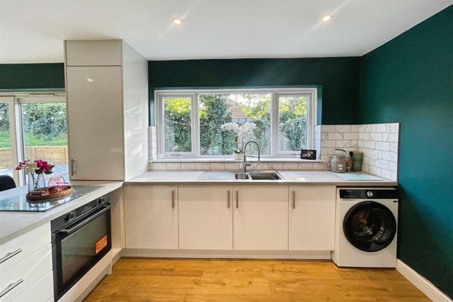 4, Birkland Close, Mansfield photo 4