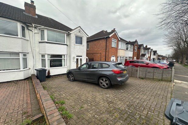 Thumbnail Property to rent in Whitecroft Road, Birmingham