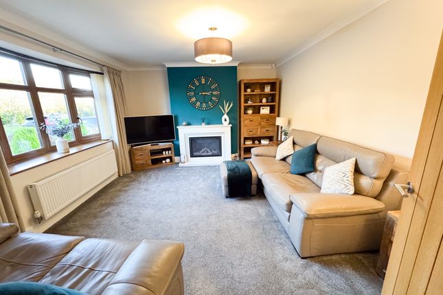 6, Blithe View, Stoke-on-Trent photo 4