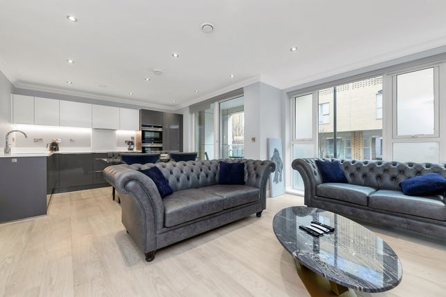 Flat for sale in Great Northern Road, Cambridge