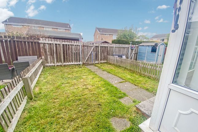 30, Oswestry Place, Cramlington photo 2