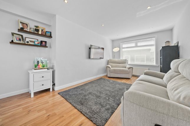 37, Bruart Avenue, Larbert photo 5