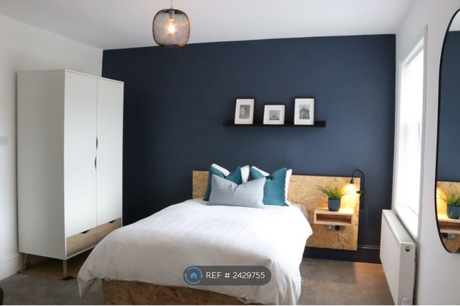 Thumbnail Room to rent in Ashley Road, Poole