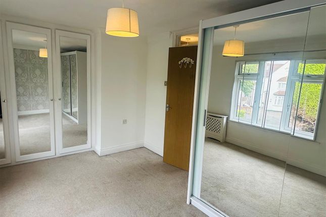 Flat 4, Beaconsfield Court, Watford photo 4