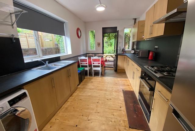1 Highcliff Avenue, Portswood, Southampton photo 3
