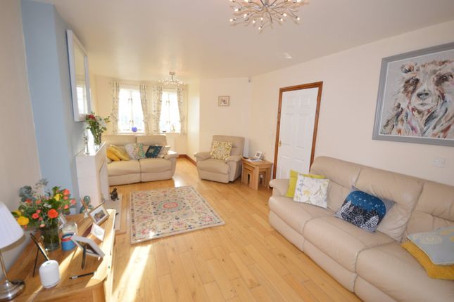 14, Woodland Way, Powys photo 5