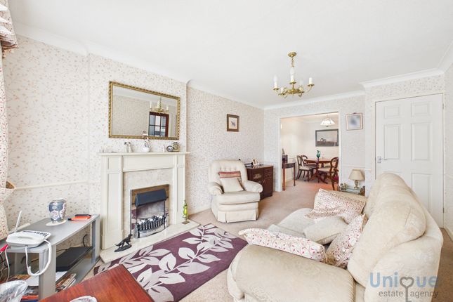 3, St. Ives Avenue, Freckleton photo 2