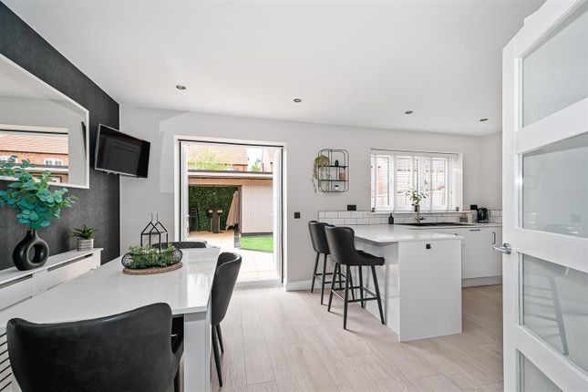 16, Ella Drive, Goole photo 4