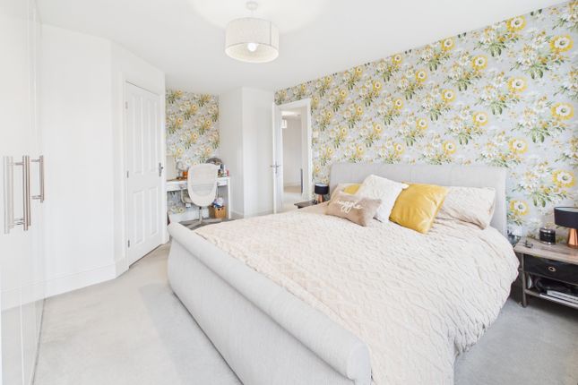 17, Metcalfe Drive, Cottingham photo 4