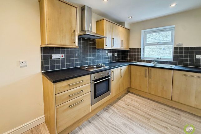 21 Lowerhouse Lane, Burnley photo 4