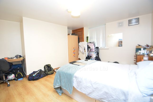 End terrace house to rent in Chestnut Avenue, Hyde Park, Leeds