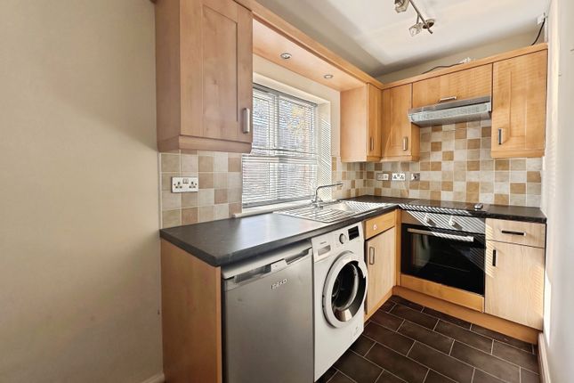 2 Charlotte Court, Wheaton Avenue, Leeds photo 2