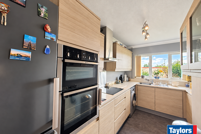 11, Westland Gardens, Stourbridge photo 4