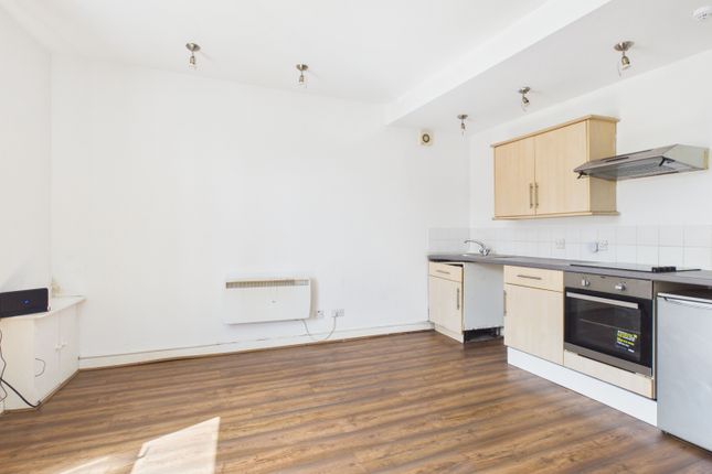 Flat 4, The Chambers, Northampton photo 3