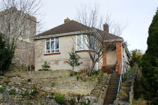Thumbnail Bungalow to rent in Grove Road, Weston-Super-Mare
