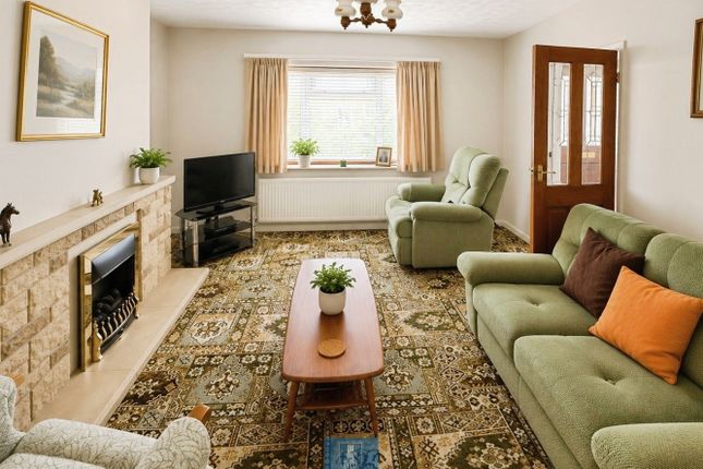 13, Greycoat Road, Coventry photo 2