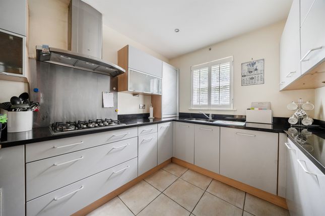 2, Taplow Quays, River Road, Maidenhead photo 3