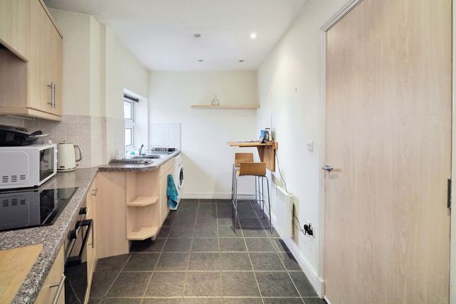 Flat for sale in Sovereign Court, Dews Road, Salisbury
