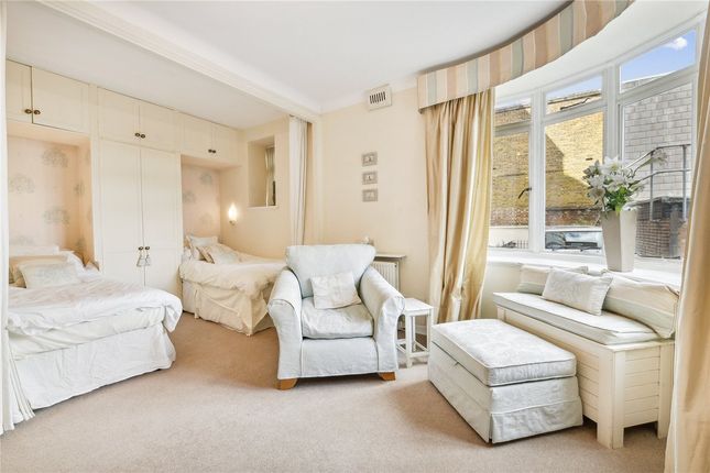 Studio for sale in Norland Square, Holland Park, London