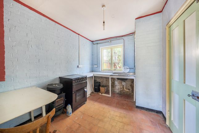 10, Chantry Road, Harrow photo 5