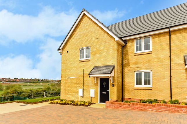 Maisonette for sale in Blackthorn Grove, Wellingborough