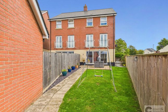 1 Chantry Lawn, Newton Abbot photo 2