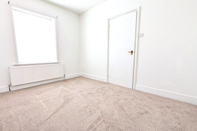 11a, Terminus Road, Littlehampton photo 4
